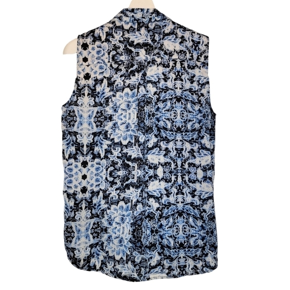 Chelsea28 Faux Wrap Sleeveless Floral Blouse Loose Blue Pullover Lightweight‎ V - Picture 8 of 13
